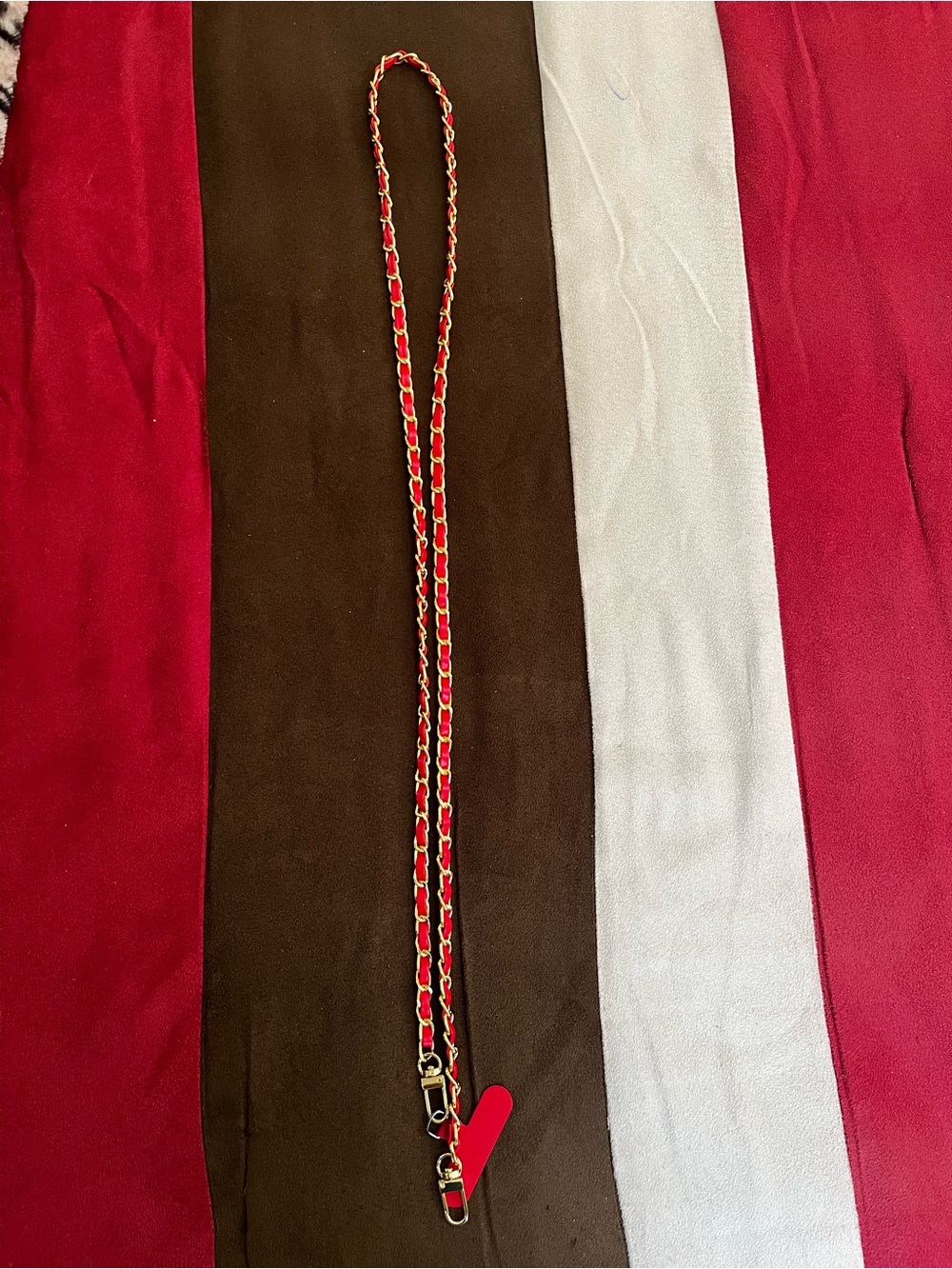 Fashion Red and Gold Chain Strap for Cellphone or Bag.